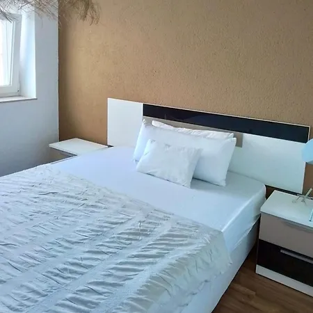 El Castell * Els Poblets